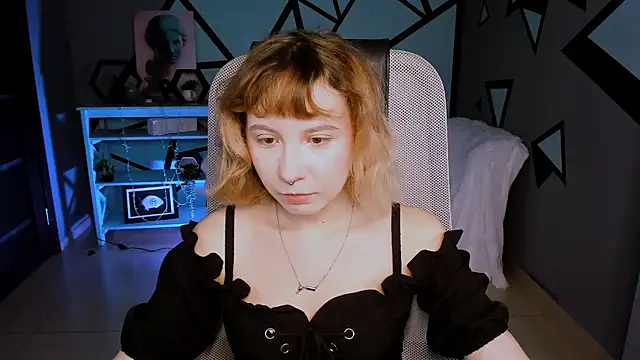 JasmineMilko online show from October 9, 2025, 5:05 am