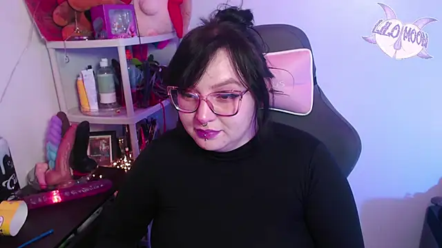 LiloMoon69 online show from January 18, 2025, 6:24 am