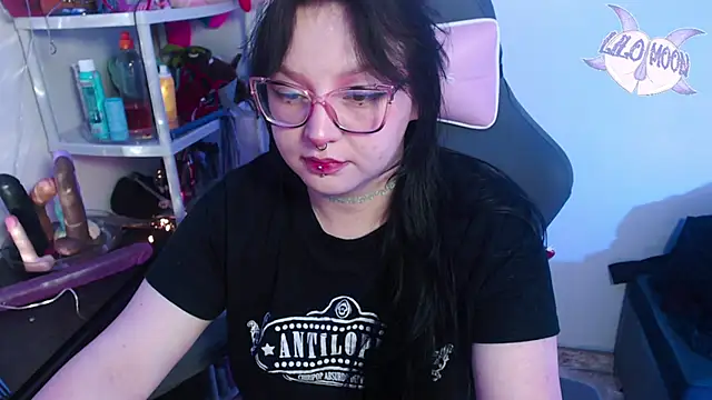 LiloMoon69 online show from January 25, 2025, 3:40 am