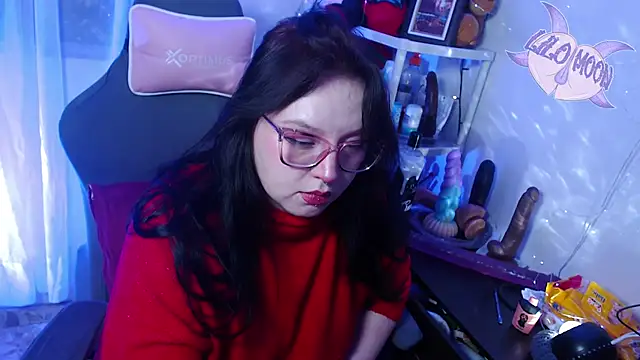 LiloMoon69 online show from February 5, 2025, 3:45 am