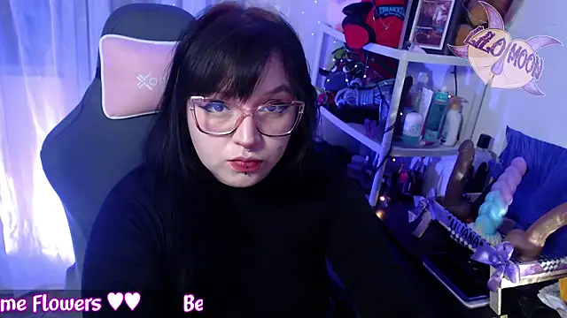 LiloMoon69 online show from February 14, 2025, 3:33 am