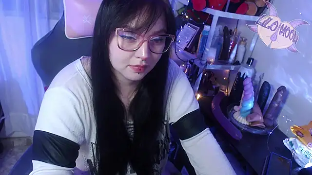 LiloMoon69 online show from March 3, 2025, 3:30 am