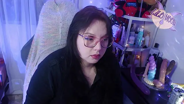 LiloMoon69 online show from March 7, 2025, 3:40 am