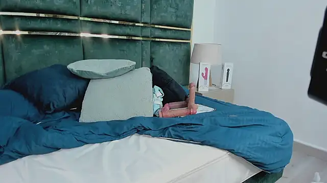 Daddysgirl1  online show from February 20, 2025, 12:25 pm