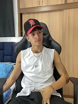  CamiloBass online show from February 26, 2026, 1:04 am