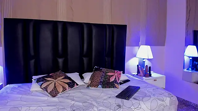 Milf meli online show from December 15, 2025, 3:11 am