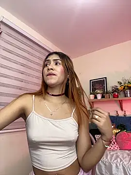 Snapshot of soy_sarah_ chatting on March 7, 2025, 6:24 am soy sarah online show from March 7, 2025, 6:24 am