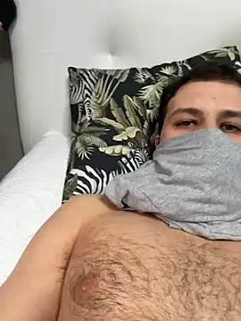 Snapshot of yayaya55598 chatting on February 9, 2025, 3:01 pm yayaya55598 online show from February 9, 2025, 3:01 pm