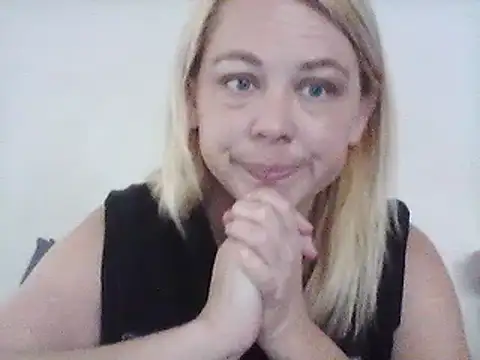 burrkitty online show from December 9, 2024, 12:23 am