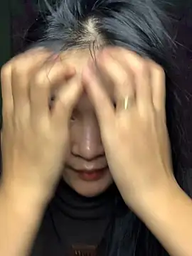 Zeni fer online show from March 13, 2025, 1:43 am