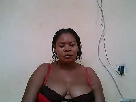 Snapshot of ANALQUEEN4 chatting on October 4, 2025, 7:28 am ANALQUEEN4 online show from October 4, 2025, 7:28 am