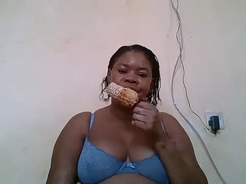 Snapshot of ANALQUEEN4 chatting on October 6, 2025, 7:06 am ANALQUEEN4 online show from October 6, 2025, 7:06 am