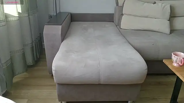 MilaaMilaa online show from September 15, 2025, 3:28 am