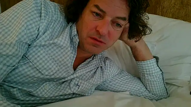 costanza7070 online show from March 1, 2025, 8:10 pm