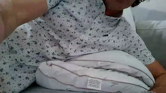 costanza7070 online show from March 20, 2025, 10:29 pm