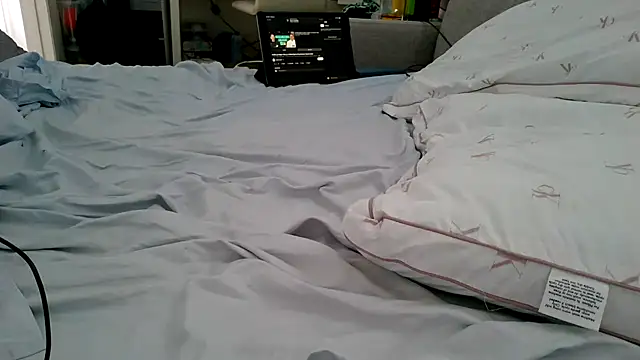 costanza7070 online show from March 21, 2025, 3:13 pm