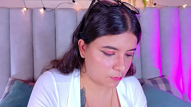 EngelStone online show from September 23, 2025, 7:39 pm