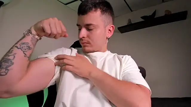 james connor2 online show from February 12, 2026, 7:09 pm