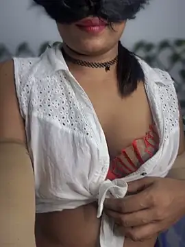 NethuQueen online show from June 17, 2026, 7:33 am