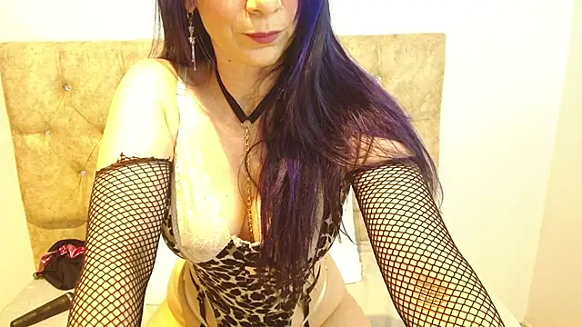 Alettalovee online show from January 17, 2025, 7:49 pm