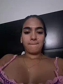 NatyFerrer  online show from June 6, 2026, 3:33 am