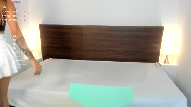 AliceRoss0 online show from March 18, 2025, 8:15 pm