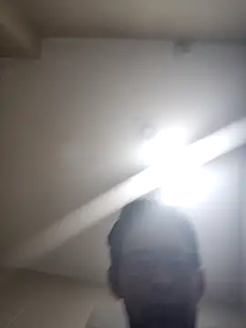 VL25DN26 online show from October 6, 2025, 4:43 am