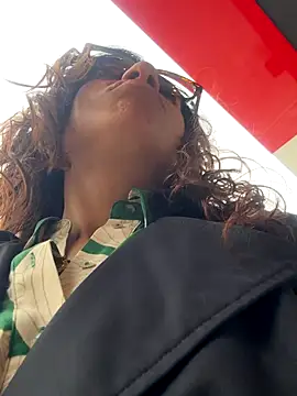 ValeriEvan online show from September 8, 2025, 3:11 pm