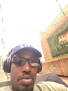 BlackD4uxo online show from June 6, 2026, 5:06 pm