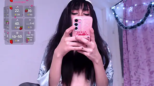 Snapshot of Alicedangerrr chatting on January 30, 2025, 3:44 am Alicedangerrr online show from January 30, 2025, 3:44 am