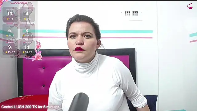 Snapshot of kambelroche chatting on October 5, 2025, 12:03 pm kambelroche online show from October 5, 2025, 12:03 pm