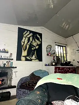 FlpGmz online show from October 29, 2025, 9:49 pm