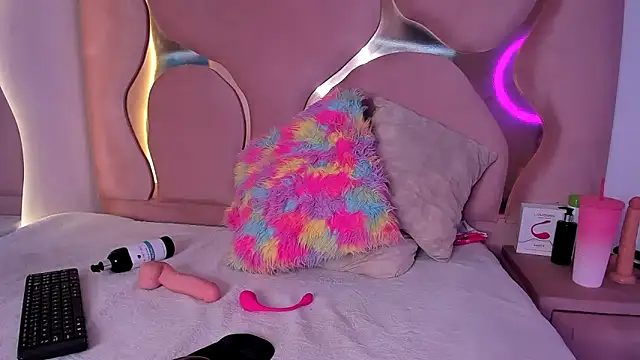 MaiteHT online show from March 3, 2025, 4:46 pm