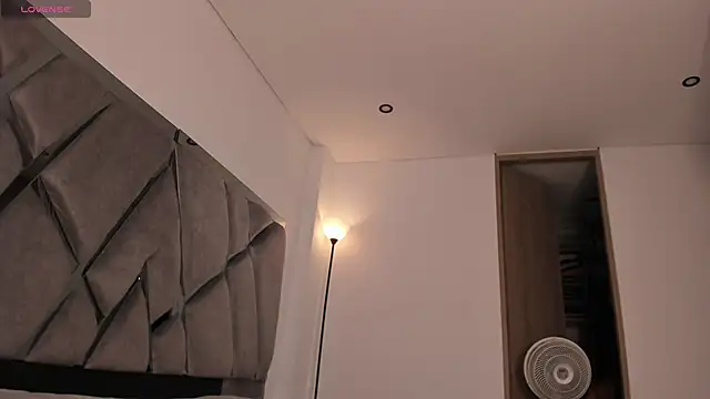 Snapshot of samaay07_ chatting on April 12, 2026, 2:05 am samaay07 online show from April 12, 2026, 2:05 am