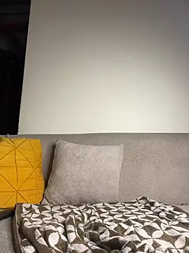 horny ebonyy online show from January 18, 2026, 3:38 pm