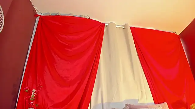 Snapshot of wini_fer chatting on November 6, 2025, 12:17 pm wini fer online show from November 6, 2025, 12:17 pm