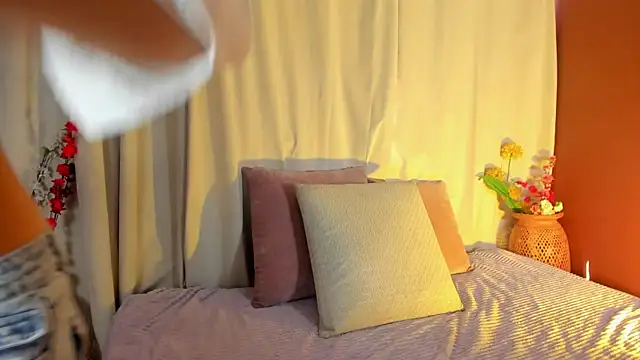 Snapshot of wini_fer chatting on November 13, 2025, 12:59 pm wini fer online show from November 13, 2025, 12:59 pm