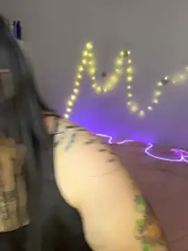 Mizztikaa online show from April 10, 2026, 3:39 pm