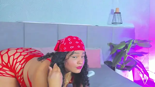 Annie-Wolf online show from February 6, 2025, 8:45 pm