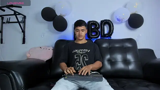 Rob saenz  online show from February 17, 2025, 1:10 pm