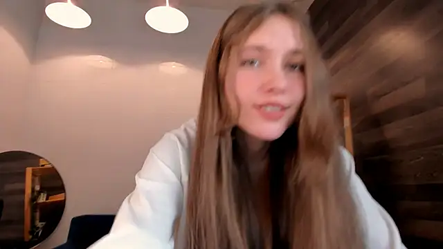 MaryannSoftt online show from October 22, 2025, 3:56 pm