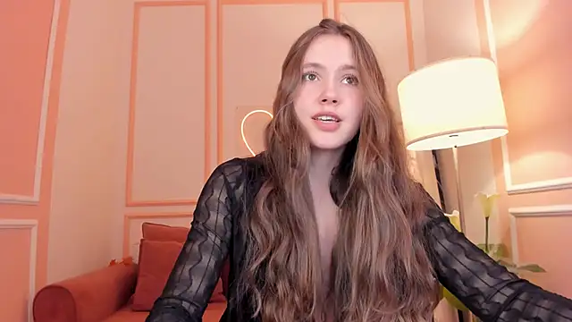 MaryannSoftt online show from October 31, 2025, 3:46 pm