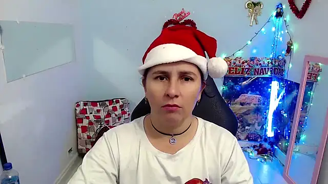 victoria jones online show from December 15, 2025, 2:10 pm