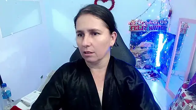 victoria jones online show from December 16, 2025, 5:51 pm