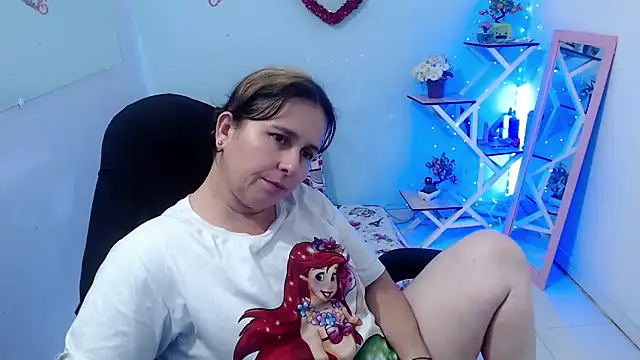 victoria jones online show from February 9, 2026, 3:38 pm