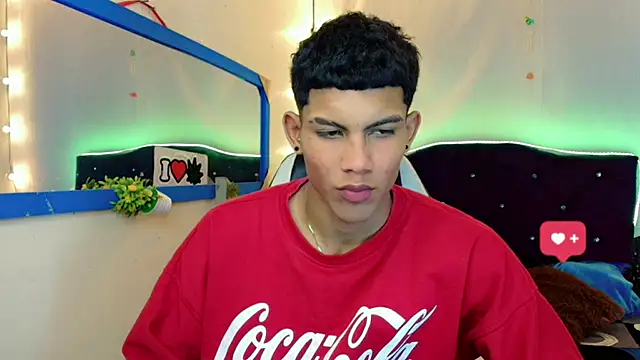 Damian latinxxx online show from February 9, 2025, 8:33 am