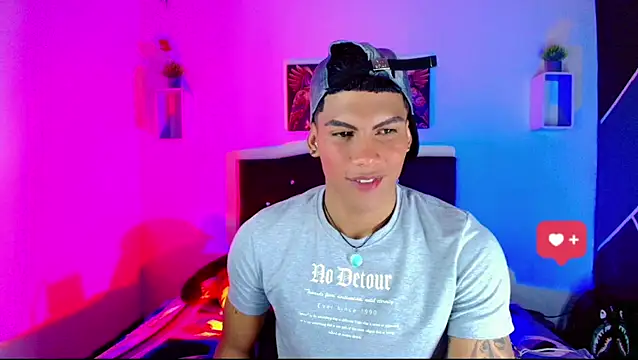 Damian latinxxx online show from March 8, 2025, 3:06 am