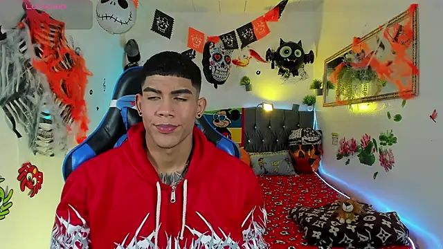 Damian latinxxx online show from October 22, 2025, 3:07 am