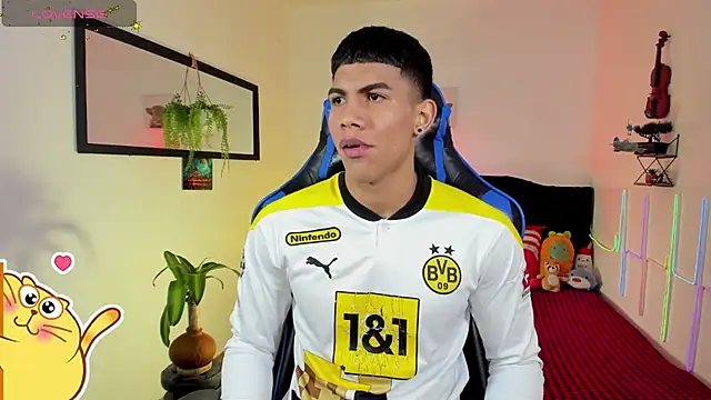 Damian latinxxx online show from March 4, 2026, 3:01 am