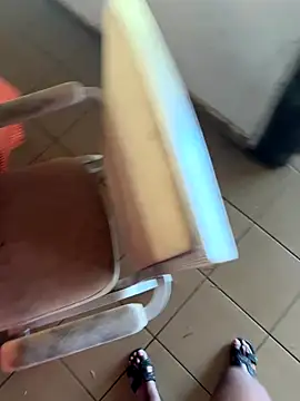  Gyy  online show from October 12, 2025, 8:35 am